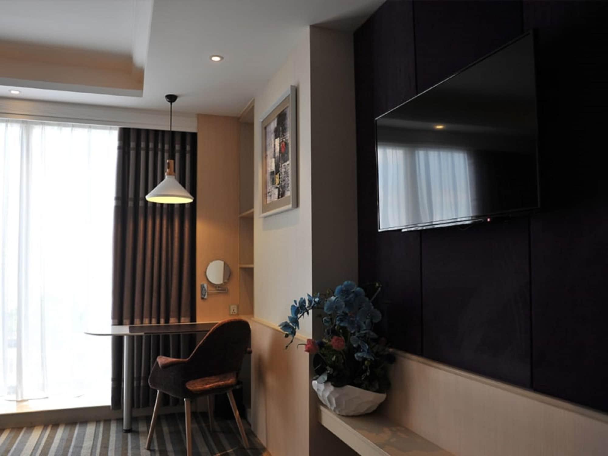 The Bazaar Hotel Bangkok Extérieur photo
