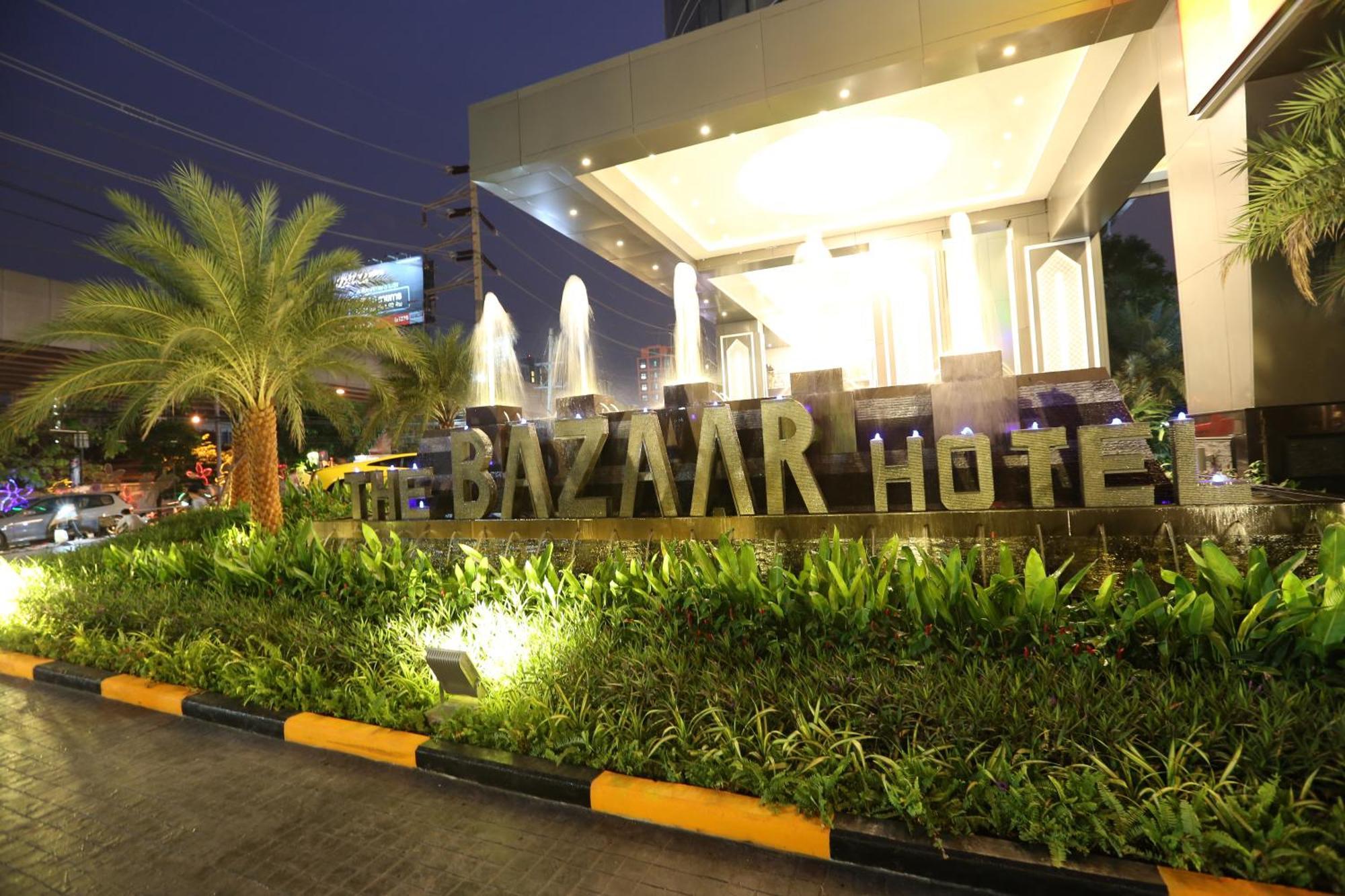 The Bazaar Hotel Bangkok Extérieur photo