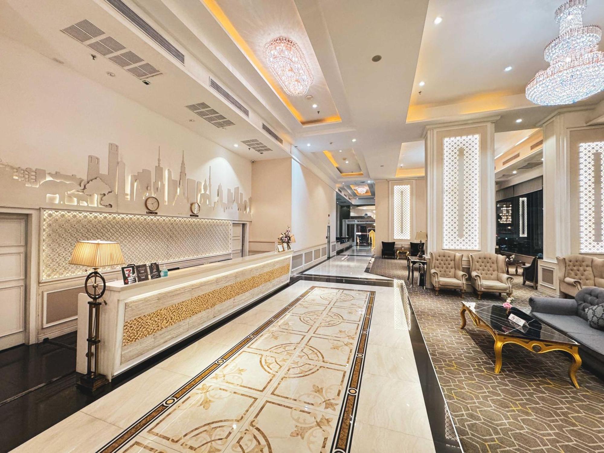 The Bazaar Hotel Bangkok Extérieur photo