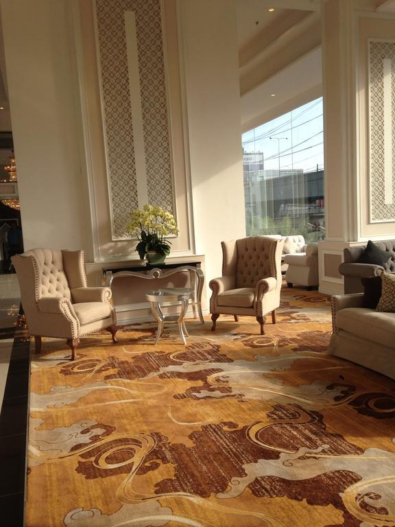 The Bazaar Hotel Bangkok Extérieur photo